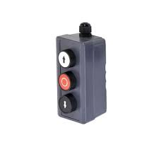 [XBS-SW-01] Botonera Triple de USO RUDO Para Barreras Vehiculares  Operadores Corredizos y Abatibles